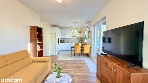 Trzy pokoje z ogródkiem