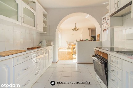 Na sprzedaż: Dom wolnostojący - Żary, dom 285 m2 działka 850 m²