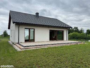 Dom parterowy nad jeziorem Białym - nowy