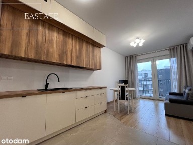 CH Łopuszańska | Klimatyzacja | Pierwszy najemca