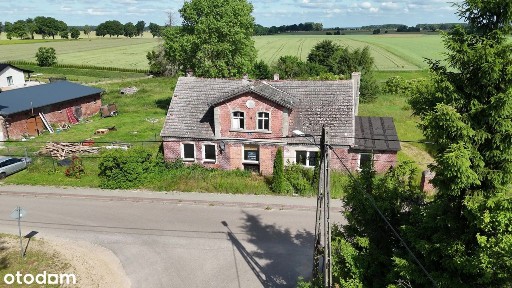 Przedwojenny dom do remontu