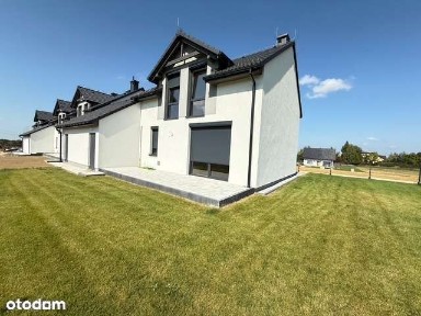 Nowoczesny dom 4 pokoje z garażem i tarasem