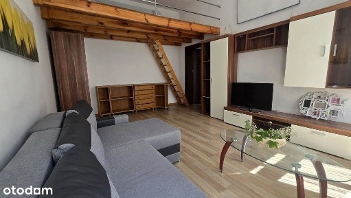 Duża kawalerka z antresolą, Centrum!