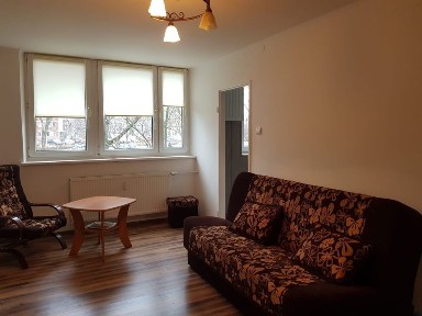 Wynajmę kawalerkę obok metra