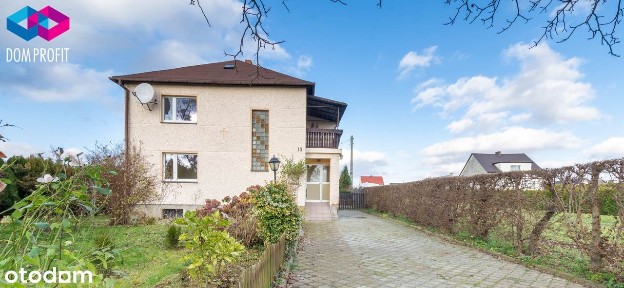 Dom 3 minuty od miasta - idealny układ, duża działka i pełna swoboda!