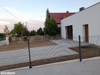 Dom parterowy w zabudowie dwulokalowej + działka ok 125 m2