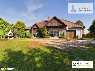 Dom parterowy w Nowych Kiejkutach