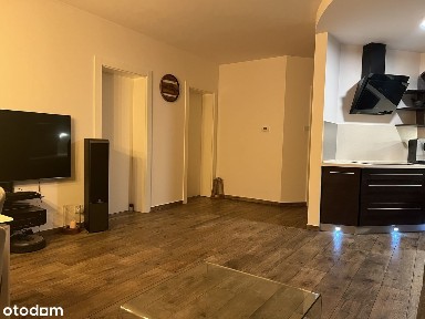 Mieszkanie 3-pok. z garażem podziemnym, piwnicą sprzedam bezpośrednio