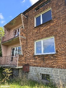 Gołuchowice, piętrowy dom do remontu, budynki gospod, duża działka