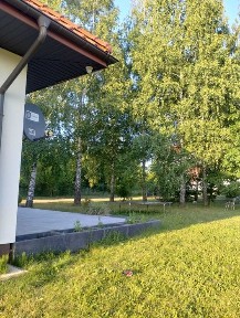 Dom wolnostojący w urokliwym otoczeniu natury