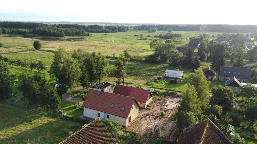 Sprzedam dom blisko lasu i jezior.