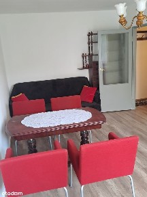 Dwupokojowe 47 m2, zadbane z wyśmienitą lokalizacją. Atrakcyjna cena.