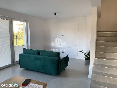 Połowa Bliźniaka z ogórkiem, 5-pokojowe | Gowino