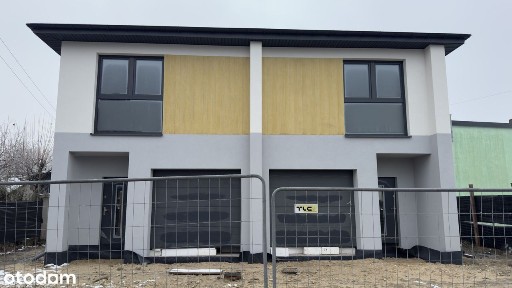 Dom jednorodzinny Bliźniak, Józefów, Komuny Paryskiej