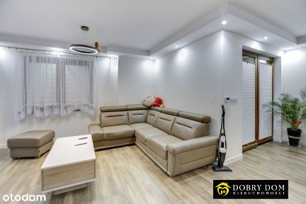 *Nowoczesny dom pod lasem blisko miasta*