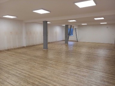 lokal z parkingiem na pograniczu Mokotowa i Ochoty