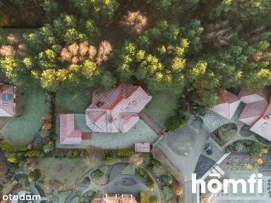 Willa miejska w bezpośrednim sąsiedztwie lasu