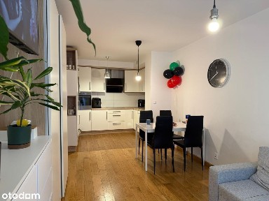 Dwupokojowe mieszkanie z balkonem blisko centrum