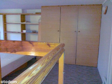 Urocza kawalerka blisko centrum