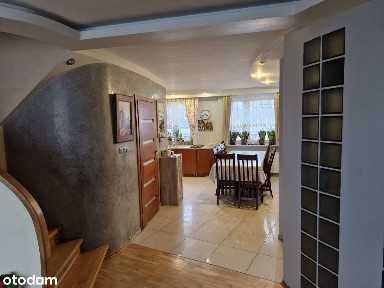 Dwupoziomowe mieszkanie dla rodziny