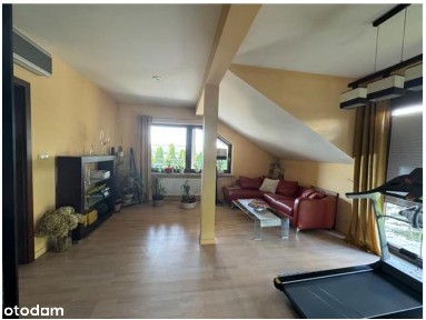 Dom, 130,40 m², Radomsko