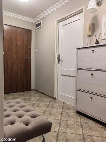 Czteropokojowe mieszkanie na drugim piętrze z garażem