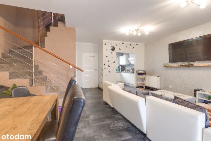 Przestronna nieruchomość w Dąbrowie przy ul. Granicznej