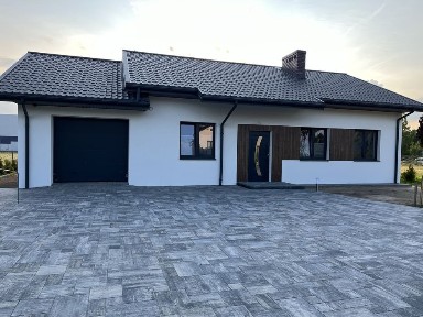 Nowy dom z garażem do wynajęcia
