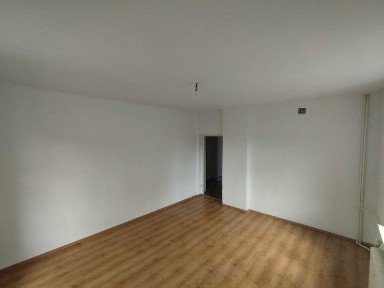 Mieszkanie na sprzedaż I piętro