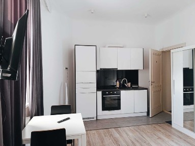 Kawalerka Centrum obok MTP