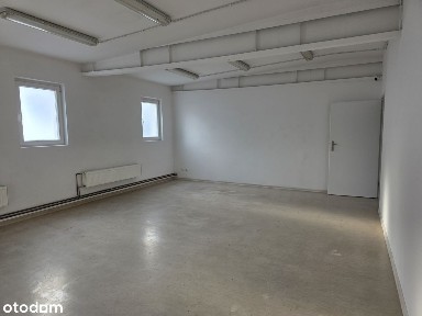 Lokal biurowo-usługowy, media + parking w cenie. Świetna lokalizacja