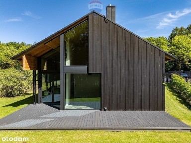 Dom premium nad jeziorem, blisko morza