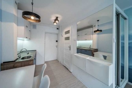 Jasna kawalerka na Górnej, ul. Łączna 11