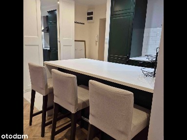 Przytulne mieszkanie tuż przy metrze Młynów