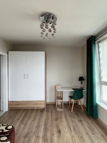 Pokoje na wynajem w mieszkaniu z 2 łazienkami i balkonem - Mokotów