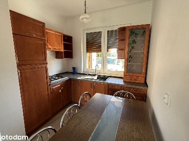 Nowoczesny dom w zabudowie bliźniaczej