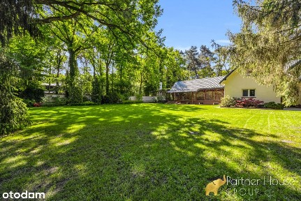 Rezydencjonalna działka z domem w strefie A