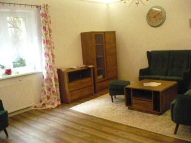 Sprzedam przestronne, klimatyczne mieszkanie w dobrej lokalizacji