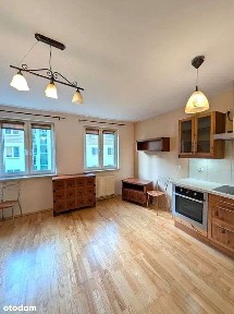 ! -Krzyki-Gaj-29.5m2-OKAZJA-2010.Rok-MEDIA MIEJSKIE-WINDA-Piwnica-!