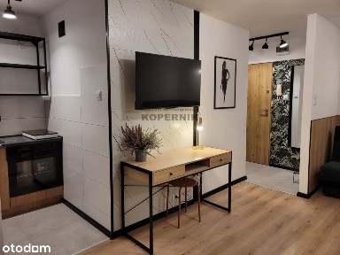 Kawalerka,balkon,po remoncie,parking,Umk,starówka