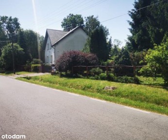 Dom i dwa budynki gospodarcze - Samice, gm. Skierniewice