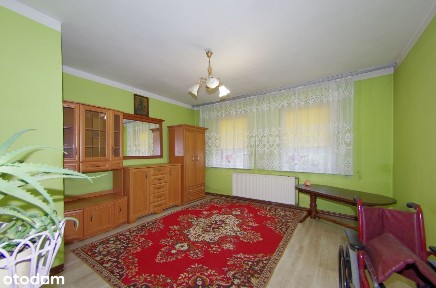 Police / okolica - dom na wsi