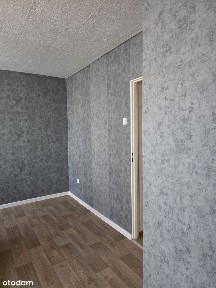 Duża kawalerka - wysoki parter - obok Lidla