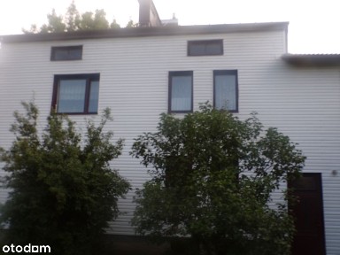 Przestronny dom z piwnicą i garażem + duża działka 0,24 ha i 2 wjazdy!