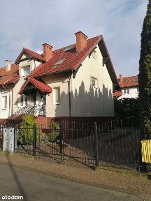 Dom jednorodzinny, dom w zabudowie szeregowej, szeregowiec