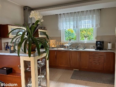 Parterowy dom z ogrodem w Katowicach Podlesiu