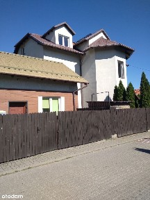 Przestronny dom z ogrodem i garażem