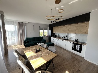 Mieszkanie 87m2 + 2 miesjca garażowe + 2 komórki lokatorskie