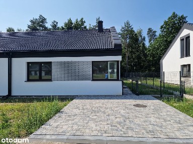 Nowoczesny Blizniak w Otulinie Lasu