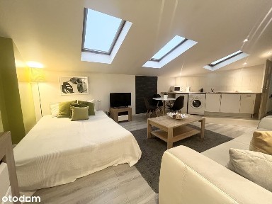 Klimatyczna kawalerka na Hali Targowej,Wifi,Klimatyzacja,Centrum miast